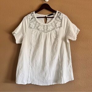 Lane Bryant Woven Crinkle Sheer Embroidered Yoke Blouse Size 20